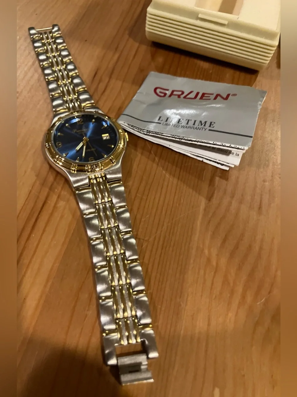 Vintage Gruen Quartz Men’s Two-Tone Blue Dial Model Watch Model GP5034. 7” EUC